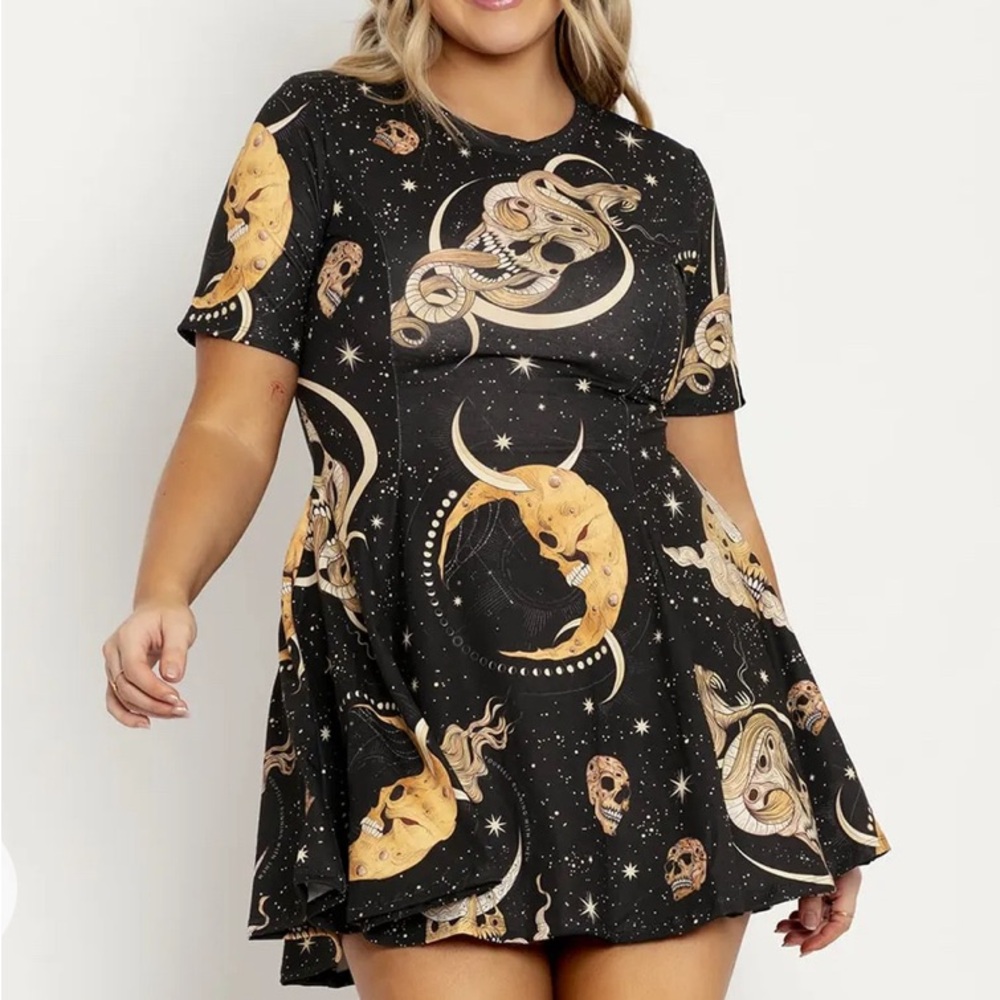 💜 Blackmilk Clothing | October's Moon Evil Tee Dress XXL